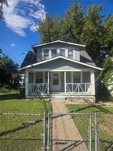 3410 E 45th Ter