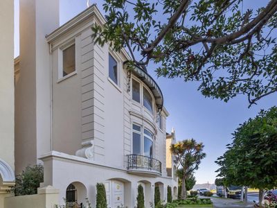 225 Marina Blvd