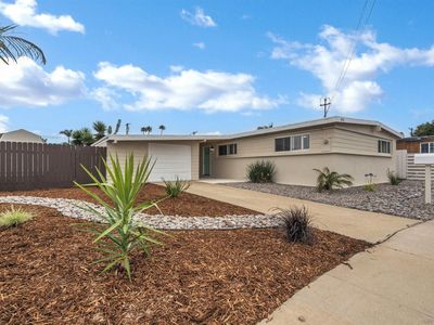 858 Hickory Ct