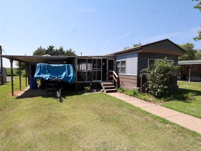 30 West Ave