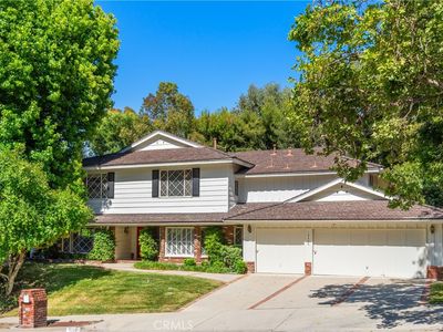 18268 Lake Encino Dr