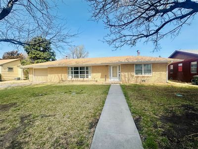 104 W La Mesa Dr