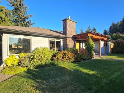 109 Acacia Street