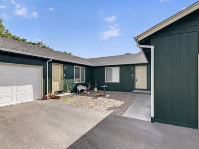 1232 W Harbeck Rd