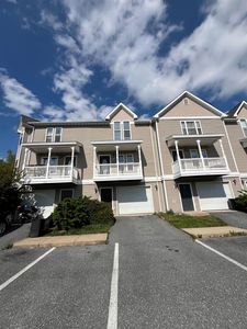 1312 Victorian Village Dr