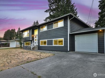 4601 238th Place SW