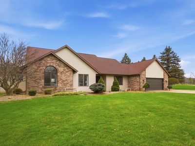 1213 Hidden Brook Dr