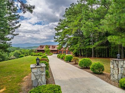 156 Pine View Ln