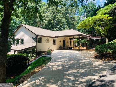 5641 Young Deer Dr