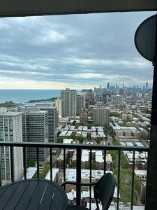 3660 N Lake Shore Dr APT 4007