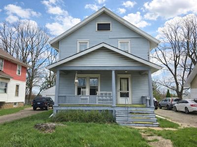 856 Capital Ave NE