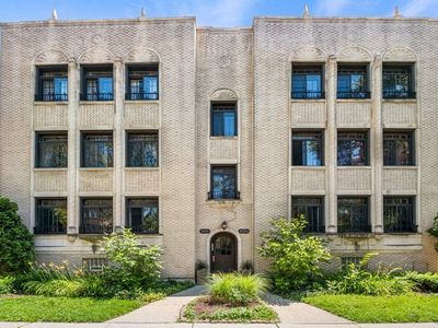 6209 N Mozart St Unit 3S
