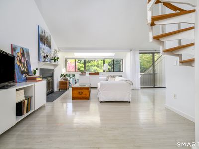 32 Whitney Glen #32