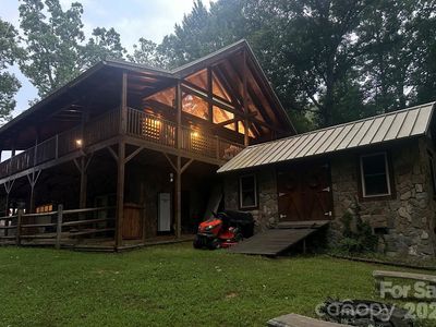 25 Theresa Terrace Dr