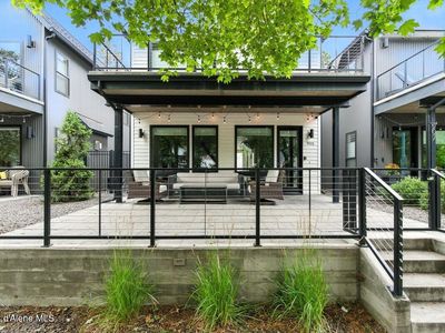 905 E Sherman Ave