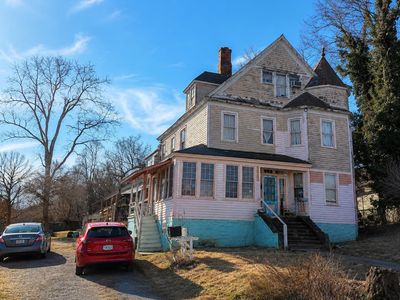 216 3rd St