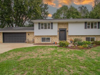 513 Mary Knoll LANE