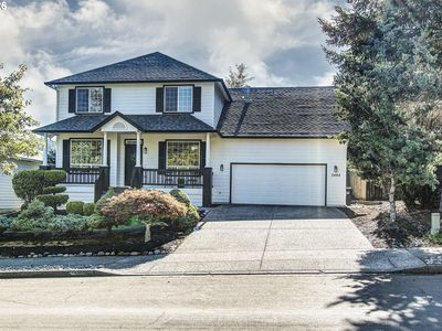 3464 NW Dahlia Dr