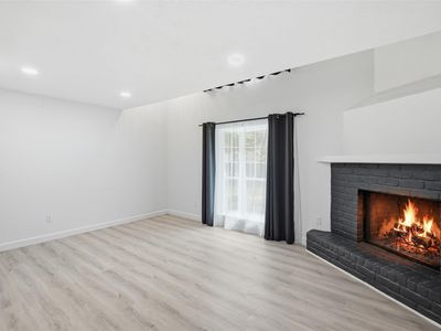 2800 Jeanetta St APT 2402