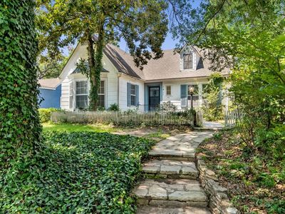 1411 W Main St