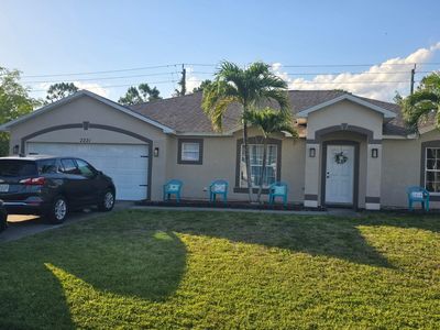 2221 SW Edison Circle