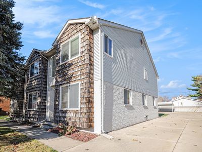 22229 E Eleven Mile Rd