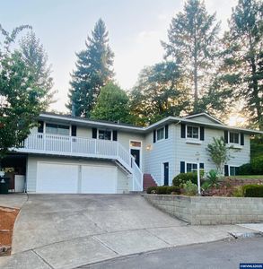 1270 Elser Ct SE