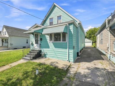 28 Alma Ave