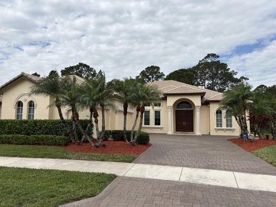 862 SW Grand Reserves Boulevard