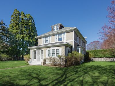 80 Lewis St