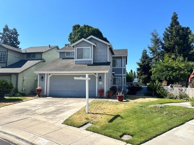 320 Laurelwood Cir