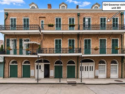 524 Governor Nicholls St #301