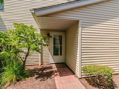 6151 Center St APT 203