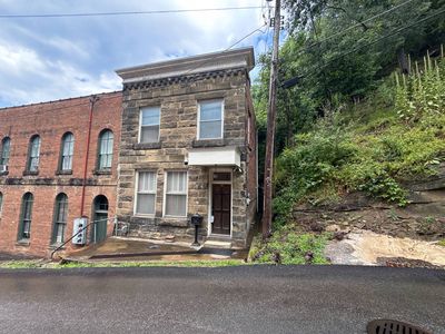 101 N Hill Rd