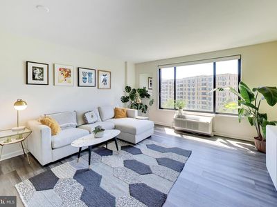 2501 Calvert St NW APT 711