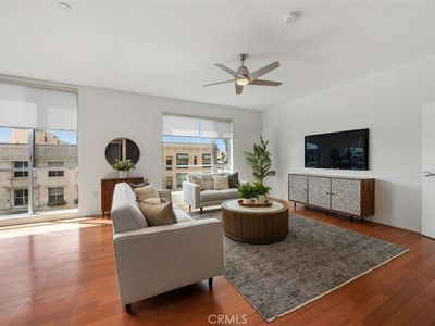 285 W 6th St APT 326