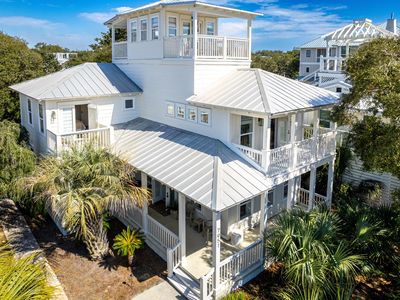 7951 E County Highway 30a