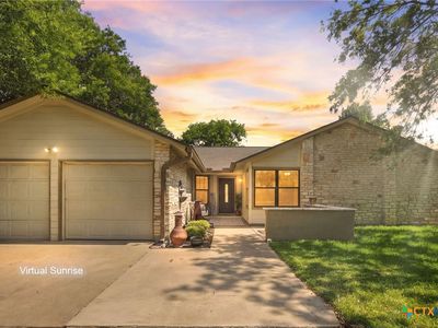 1702 E Messick Loop