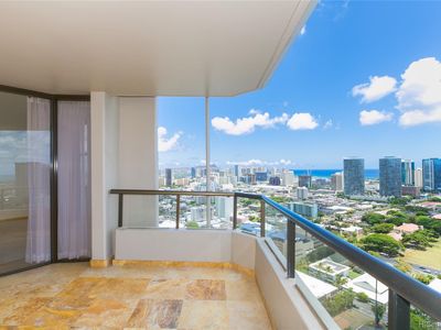 1221 Victoria St PENTHOUSE 5