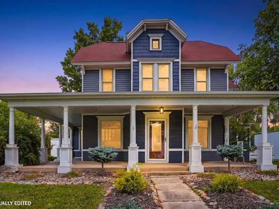 Property at 806 E Main St, New Hampton, IA