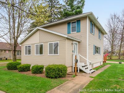 1107 N Michigan Ave