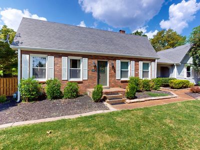 5049 Twin Ridge Dr