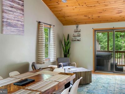 Property at 21 Cubby Hole Ln, Berkeley Springs, WV