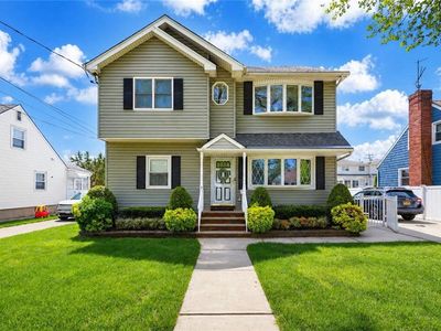24 Allison Ave