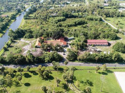 2438 Palm Deer Drive