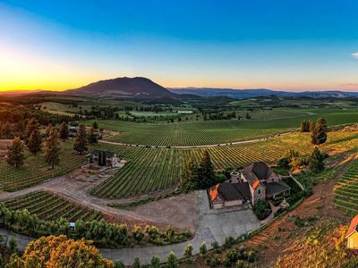 8664 Seigler Springs Road N