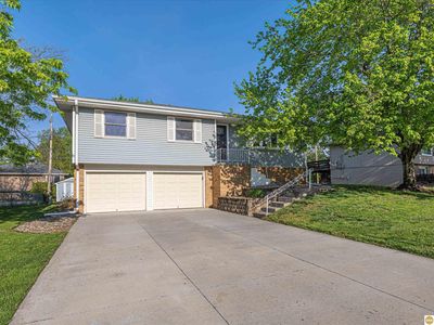 8308 S 49th Ave