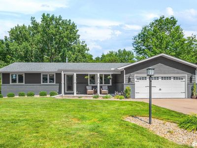 608 N Woodthrush Dr