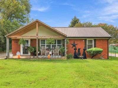 1104 Iroquois Ave