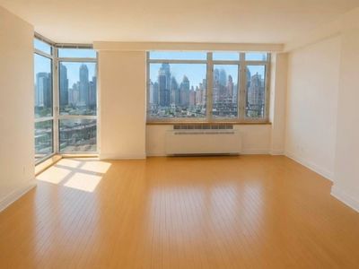 1760 2nd Ave APT 12B